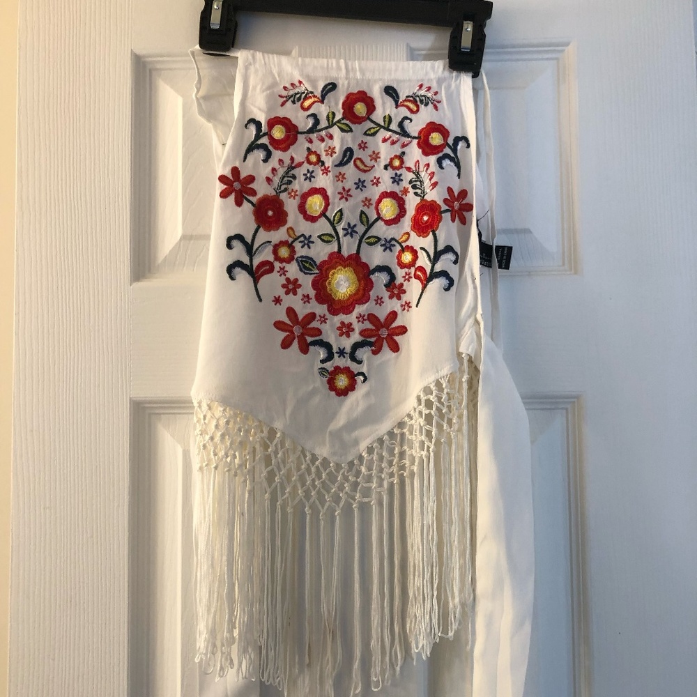 Embroidered Halter - Picture 1 of 4